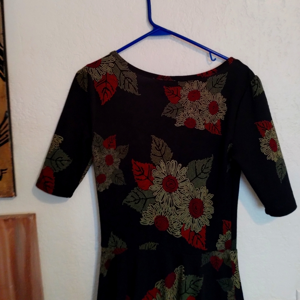 Lularoe Medium Nicole Dress